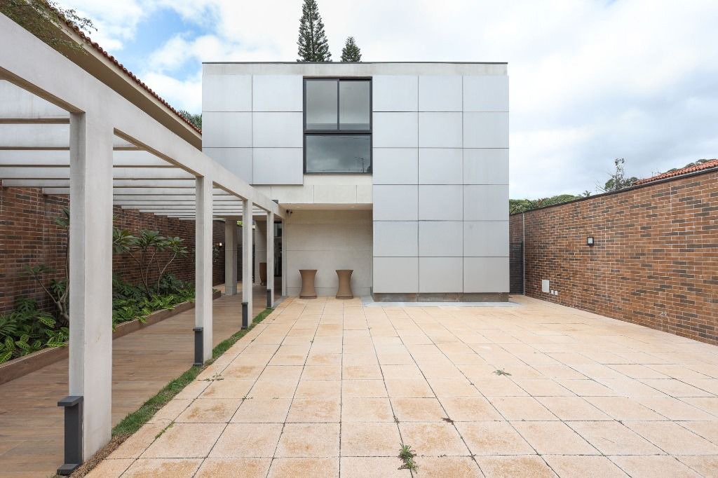 Residência Próxima ao Iguatemi e Clube Pinheiros – CA1002