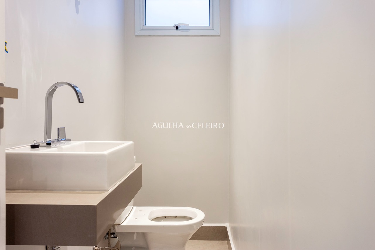 Casa charmosa e aconchegante á venda na Vila Madalena. – CA1249