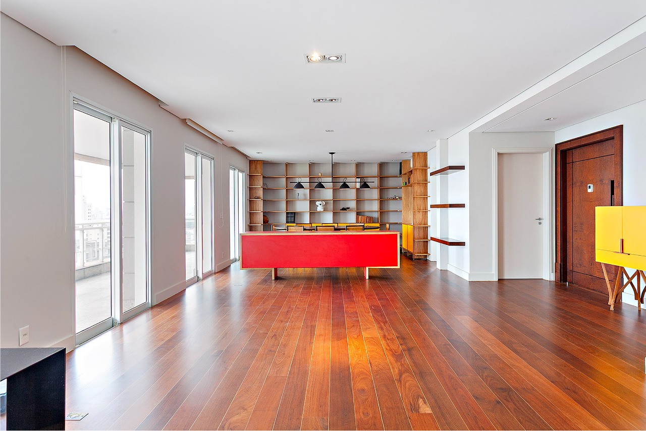 Apartamento impecável em Moema para locação. – 19234