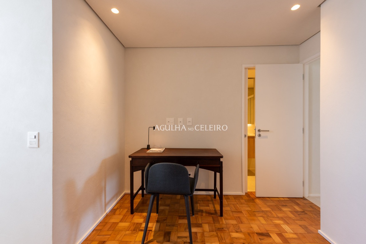 Apartamento totalmente reformado para venda no melhor do Itaim. – 18765