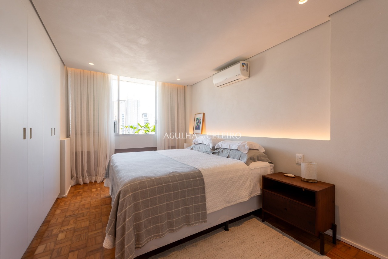 Apartamento totalmente reformado para venda no melhor do Itaim. – 18765