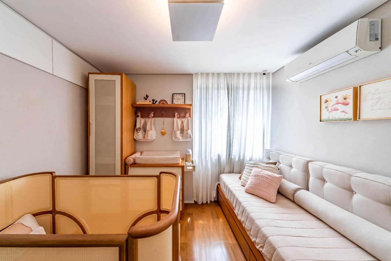 Apartamento com reforma irretocável e bem iluminado, em prédio com lazer no Jardim Paulista. – 19181