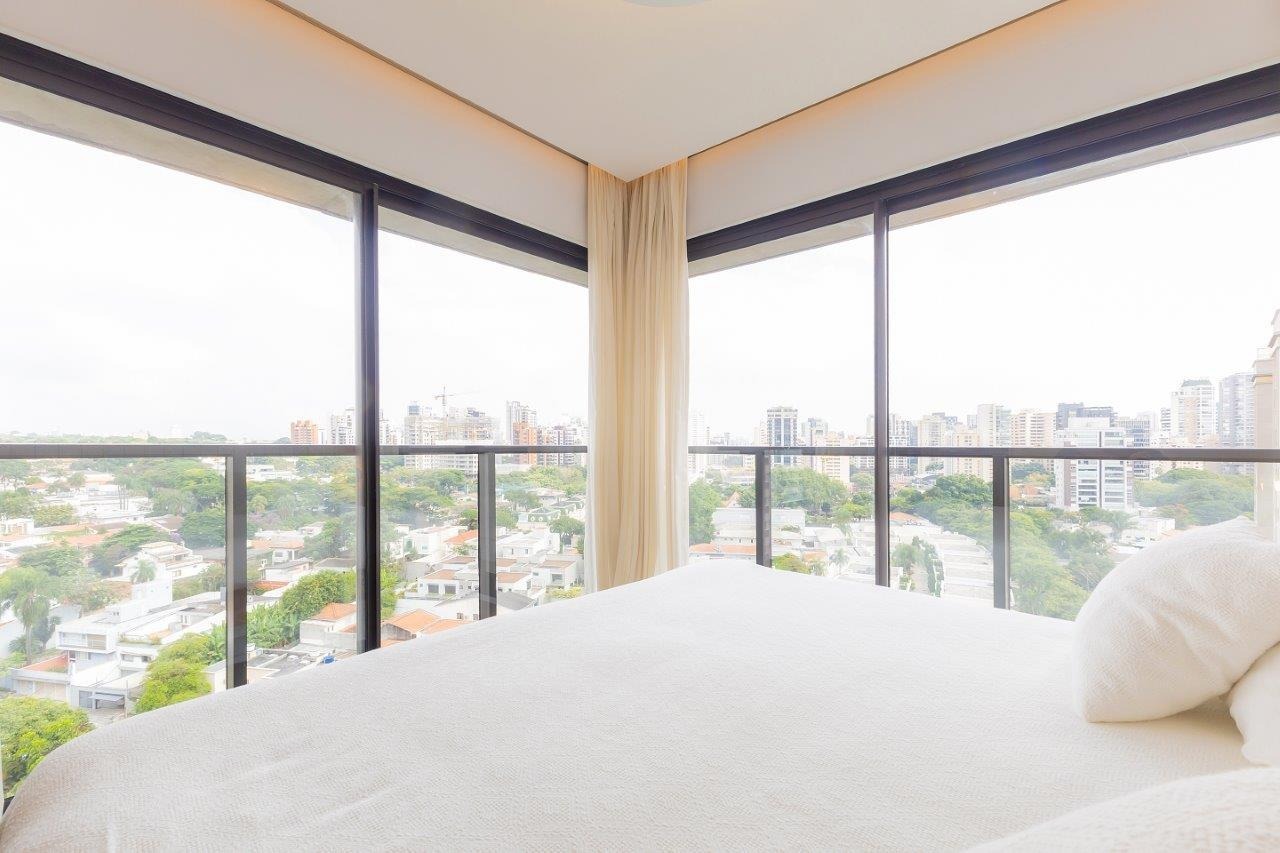Apartamento sofisticado com varanda gourmet e porteira fechada próximo ao Parque Ibirapuera – 19612