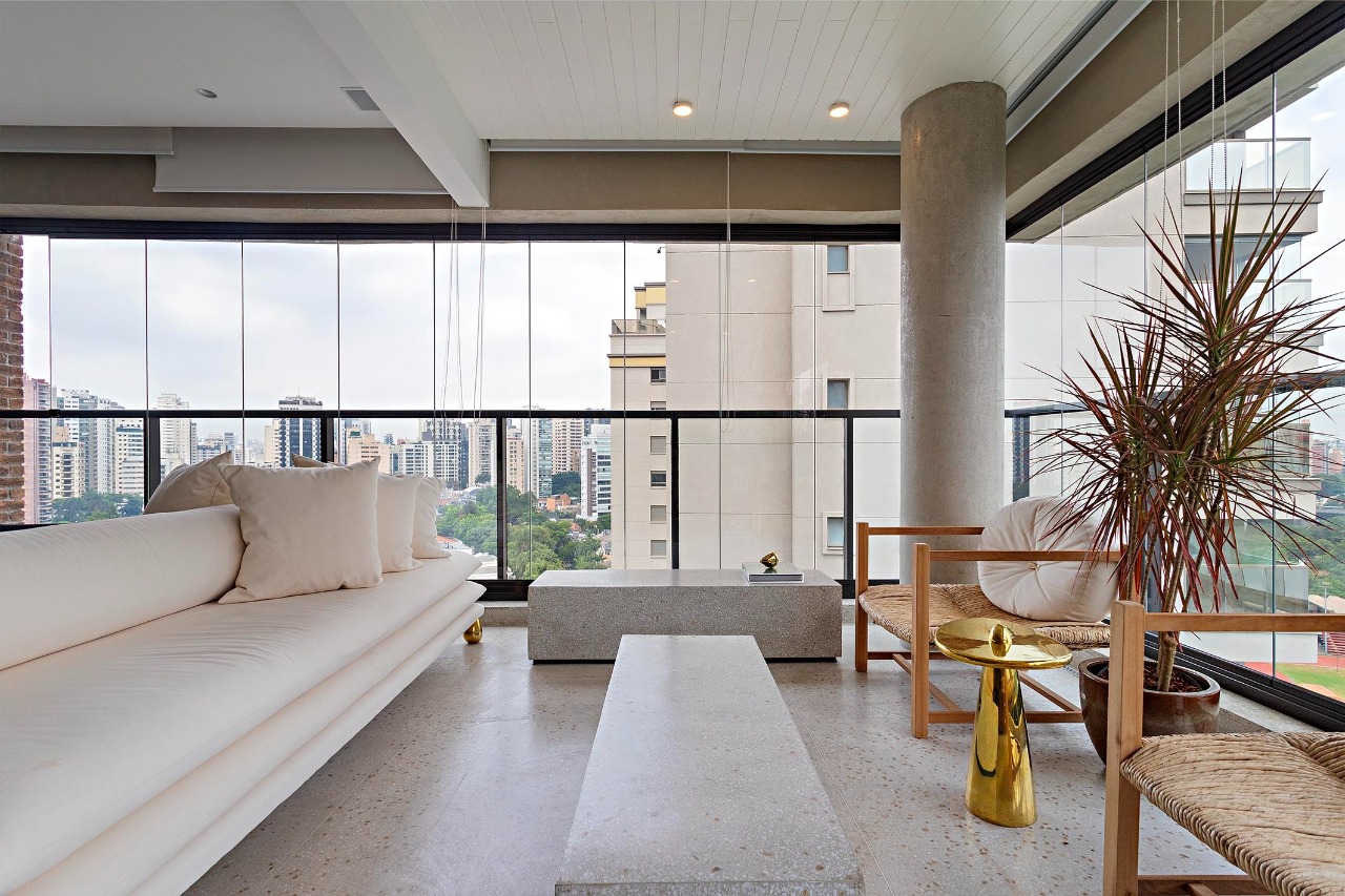 Apartamento sofisticado com varanda gourmet e porteira fechada próximo ao Parque Ibirapuera – 19612