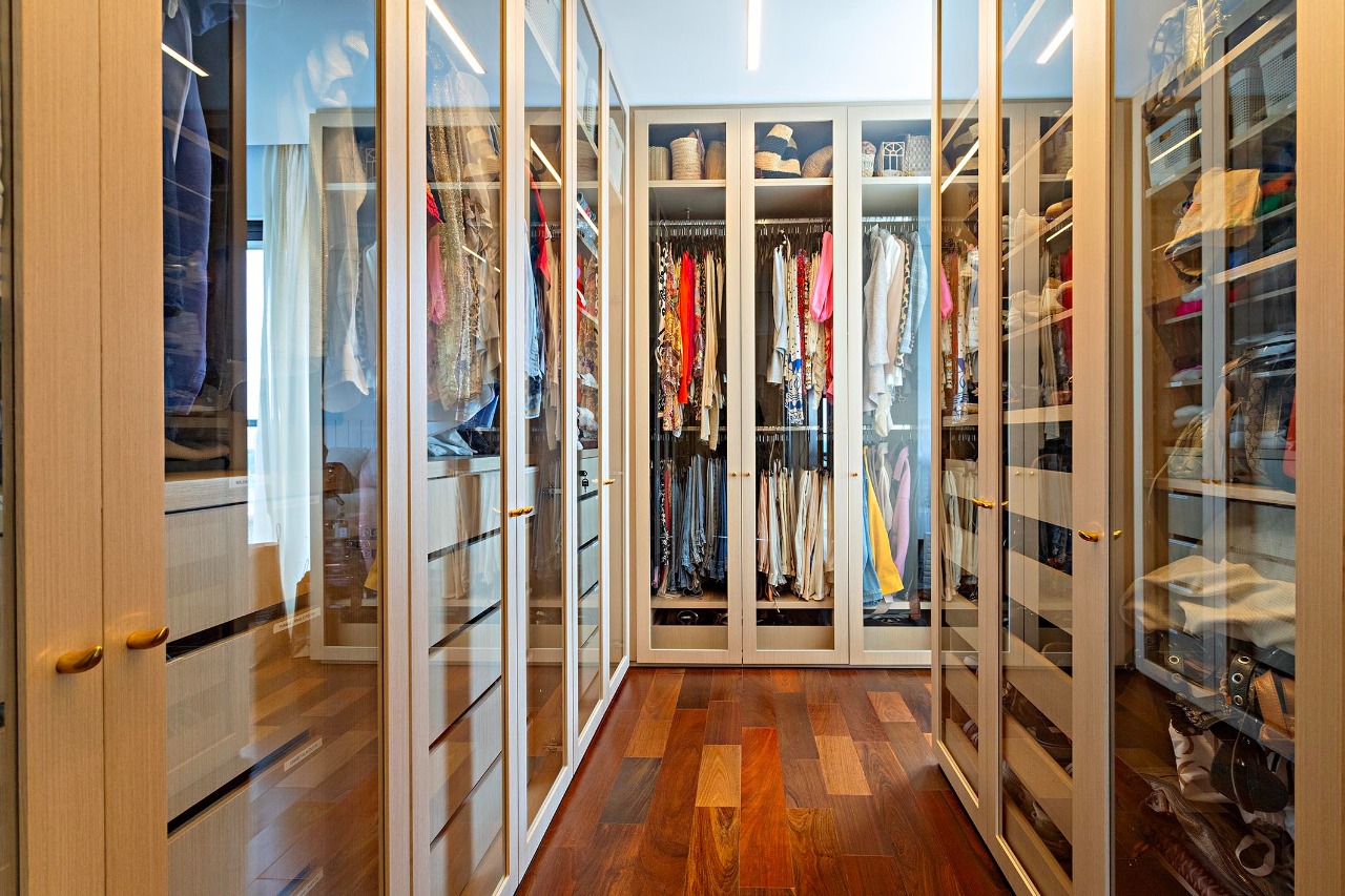 Apartamento sofisticado com varanda gourmet e porteira fechada próximo ao Parque Ibirapuera – 19612