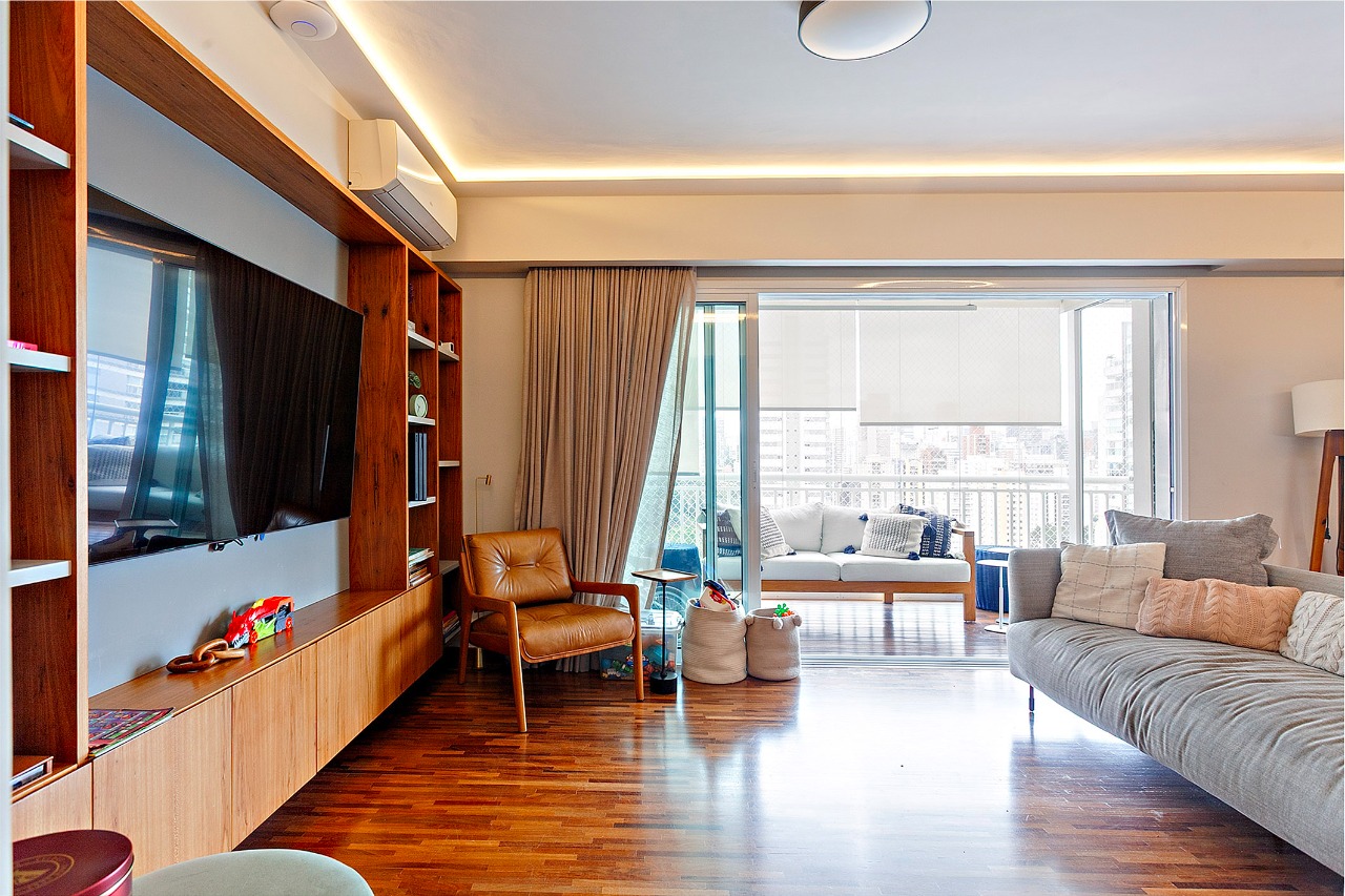 Apartamento aconchegante com varanda e excelente infraestrutura. – 19362