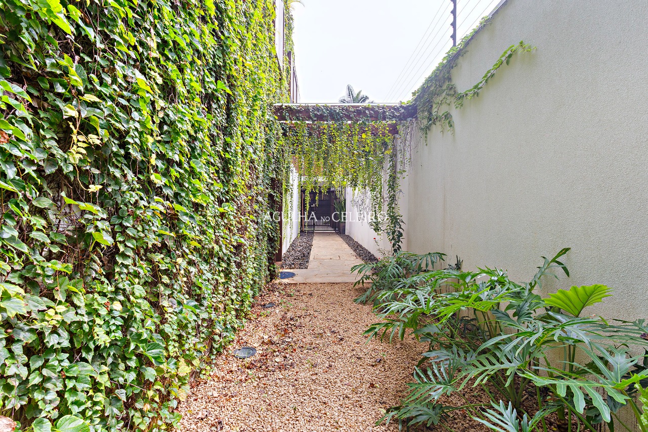 Casa encantadora pertinho do Iguatemi e Clube Pinheiros à venda no Jardim Paulistano. – 9533