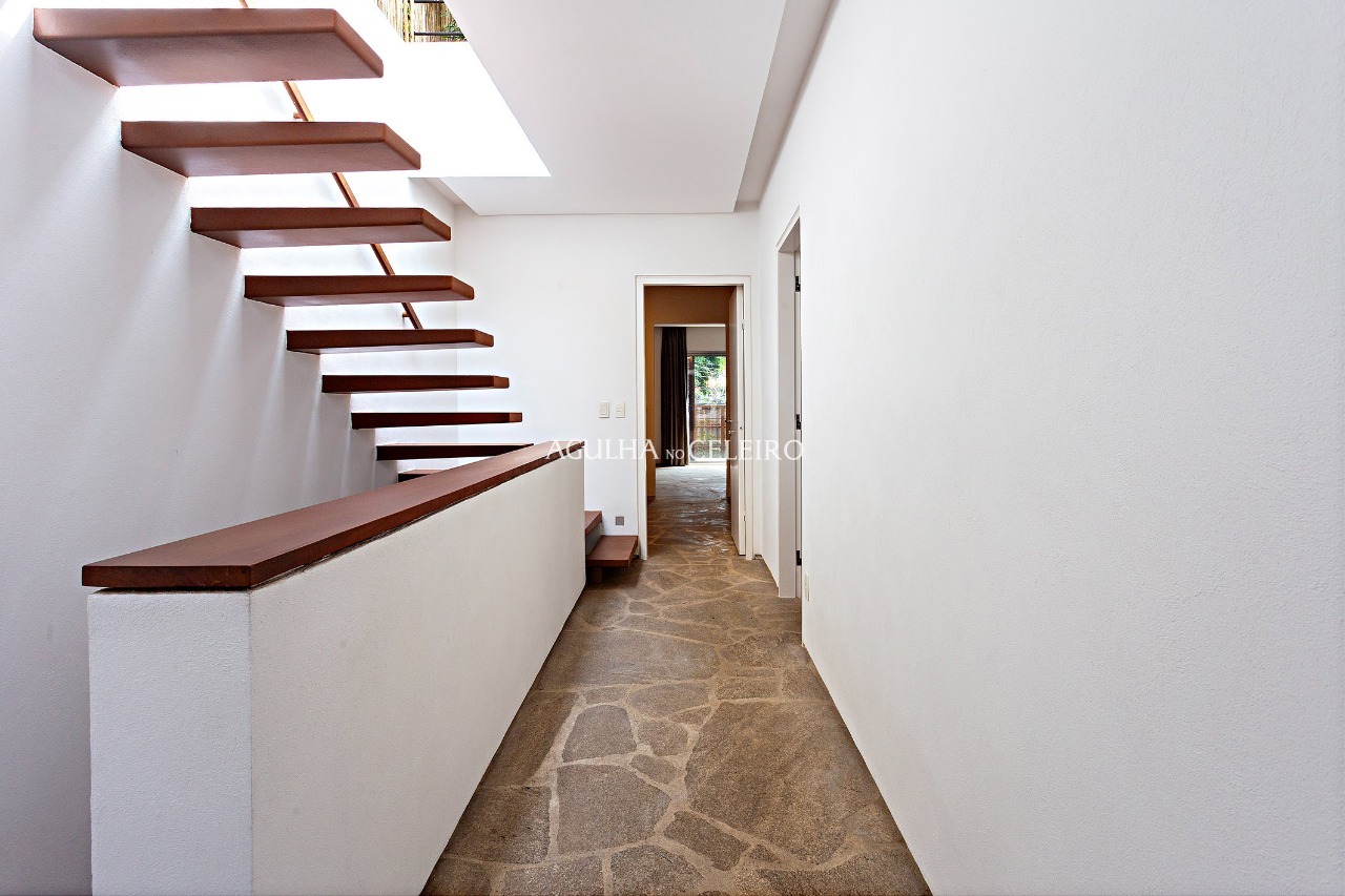 Casa encantadora pertinho do Iguatemi e Clube Pinheiros à venda no Jardim Paulistano. – 9533