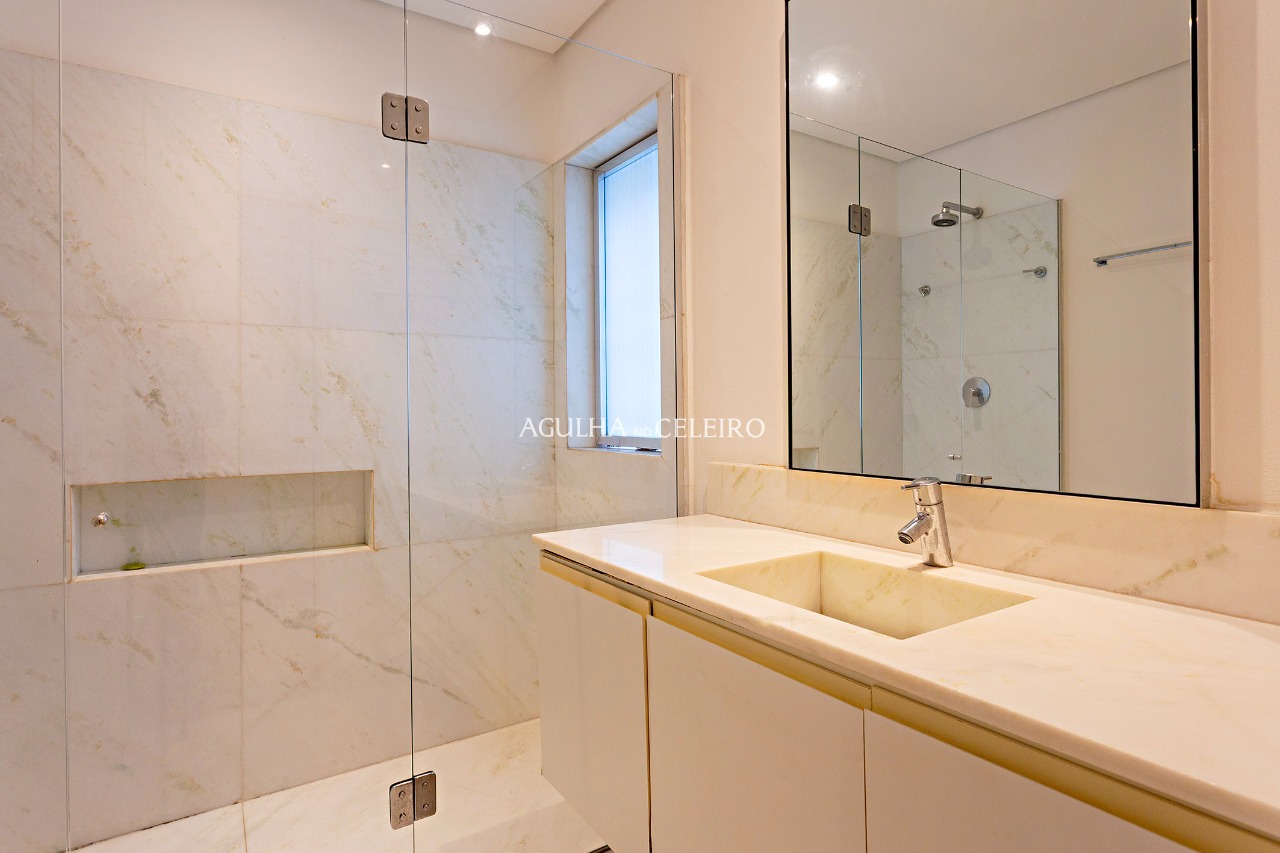 Casa encantadora pertinho do Iguatemi e Clube Pinheiros à venda no Jardim Paulistano. – 9533