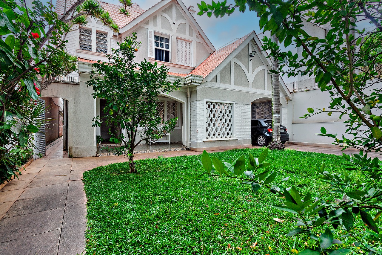 Casa charmosa com estilo europeu no Jardim Paulista – 19608
