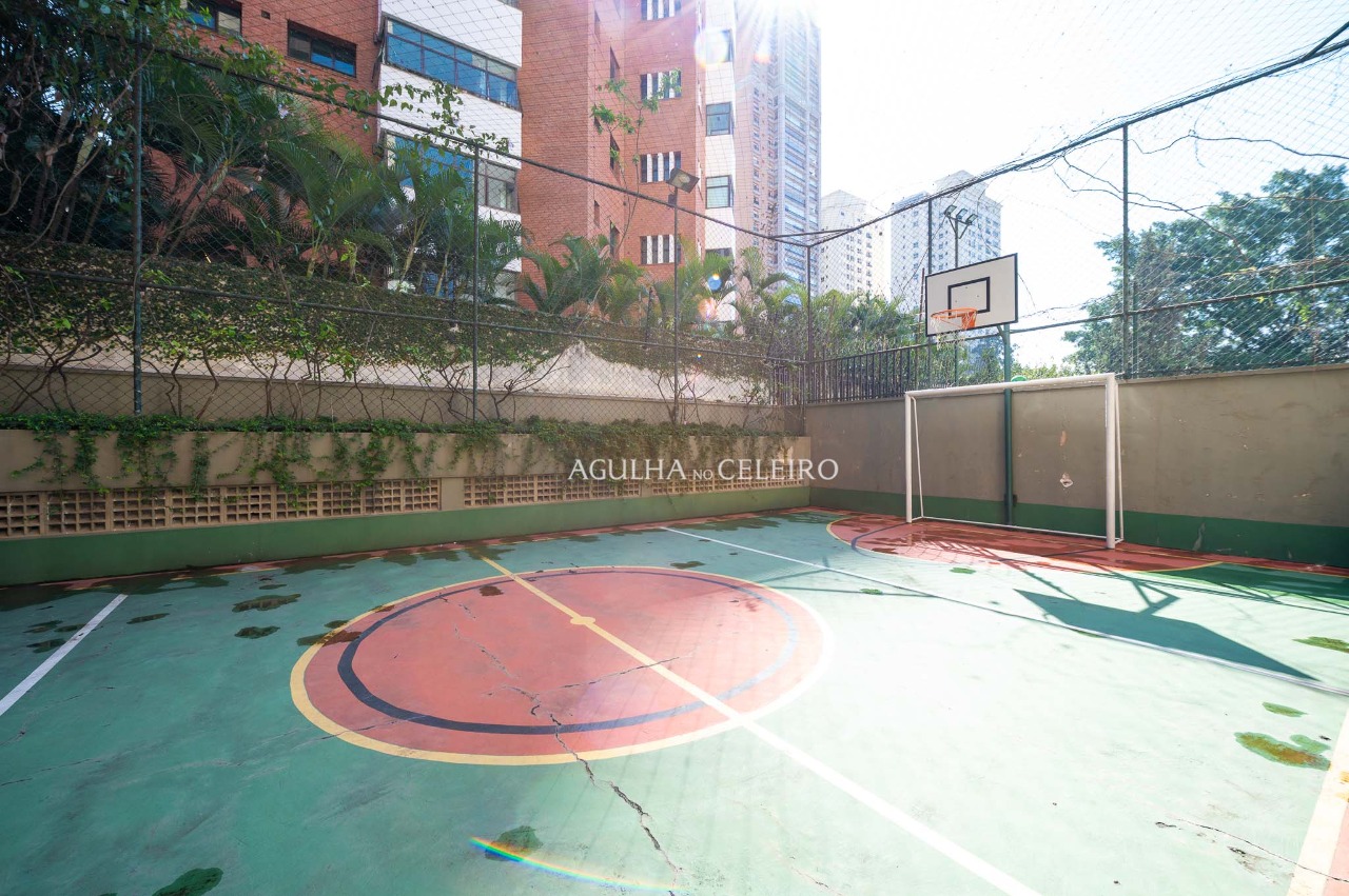 Apartamento impecável à venda em Moema Pássaros. – 19818