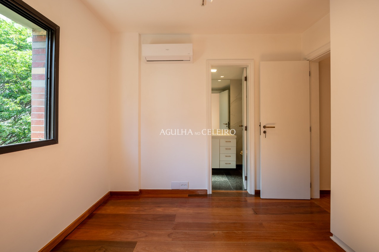 apartamento-recem-reformado-com-3-suites-e-vista-para-o-verde-19958-10