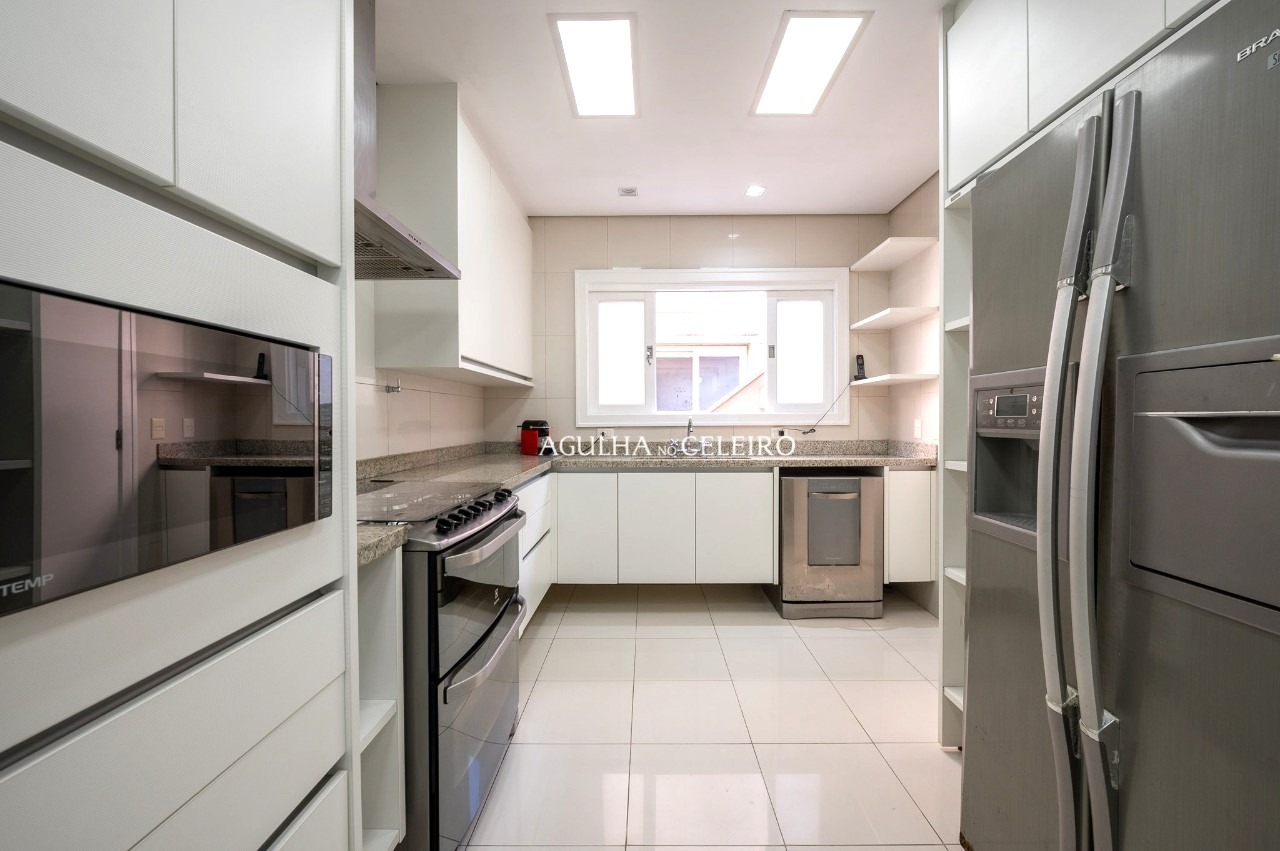casa-reformada-em-condominio-desejado-a-venda-no-jardim-paulistano-19977-7