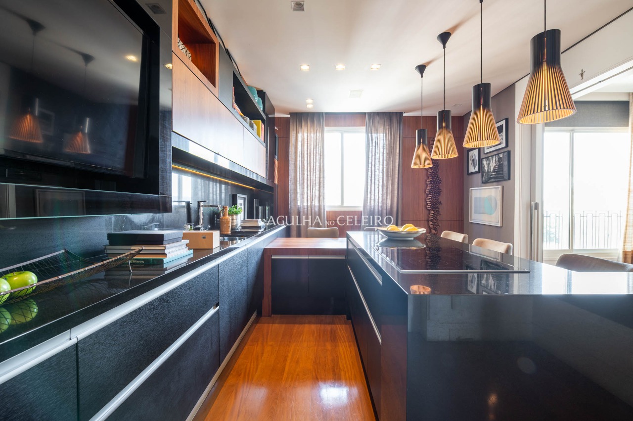 Apartamento impecável à venda, na rua mais cobiçada do Itaim Bibi – 19899