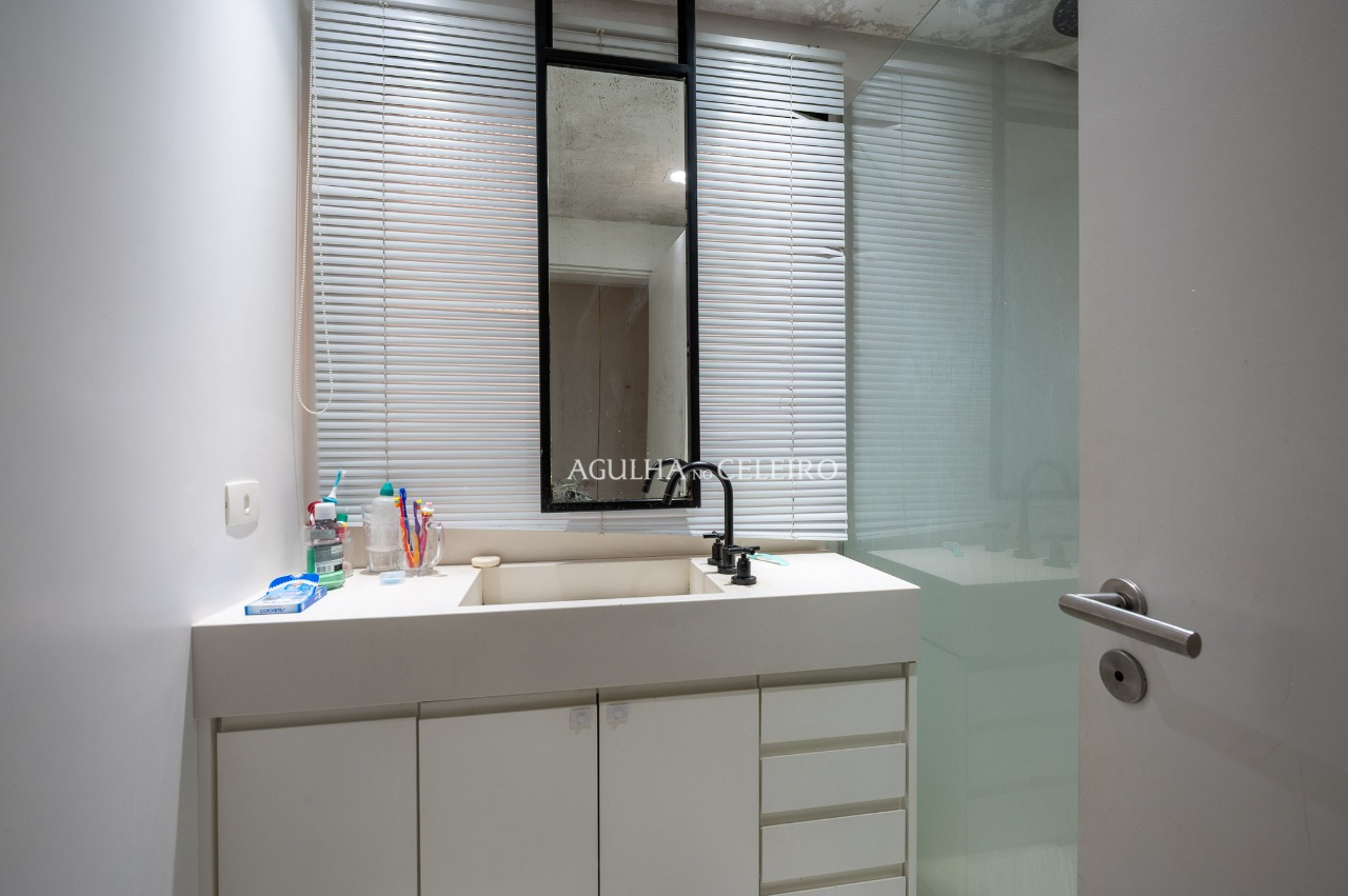 apartamento-com-reforma-impecavel-a-venda-em-moema-18955-101758422862