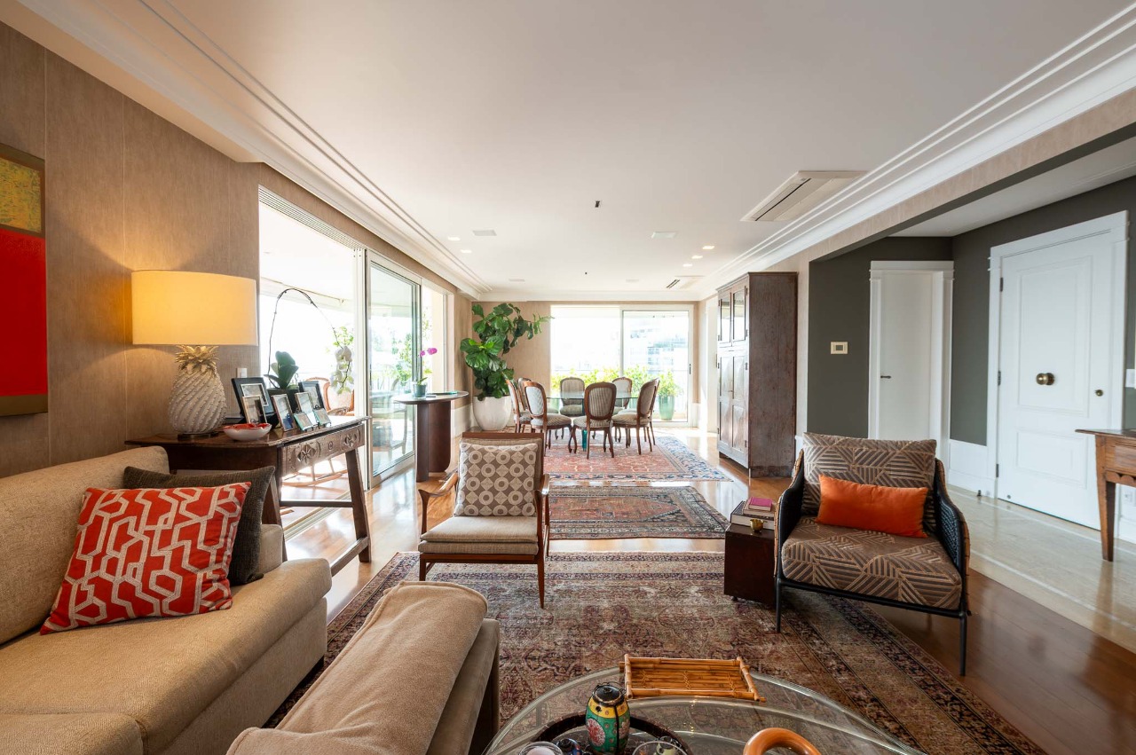 Apartamento em condomínio desejado com vista incrível à venda no Paraíso. – 20395