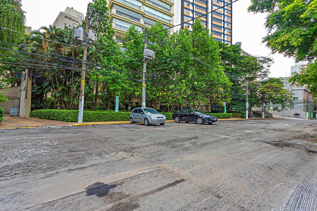 apartamento-lindo-e-recem-reformado-a-venda-no-itaim-bibi-ap1074-471758422414