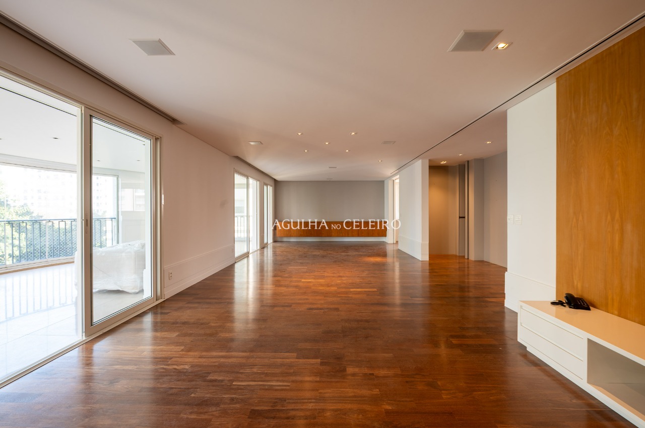 apartamento-sofisticado-amplo-e-com-muita-luz-natural-a-venda-na-vila-nova-conceicao-20268-2