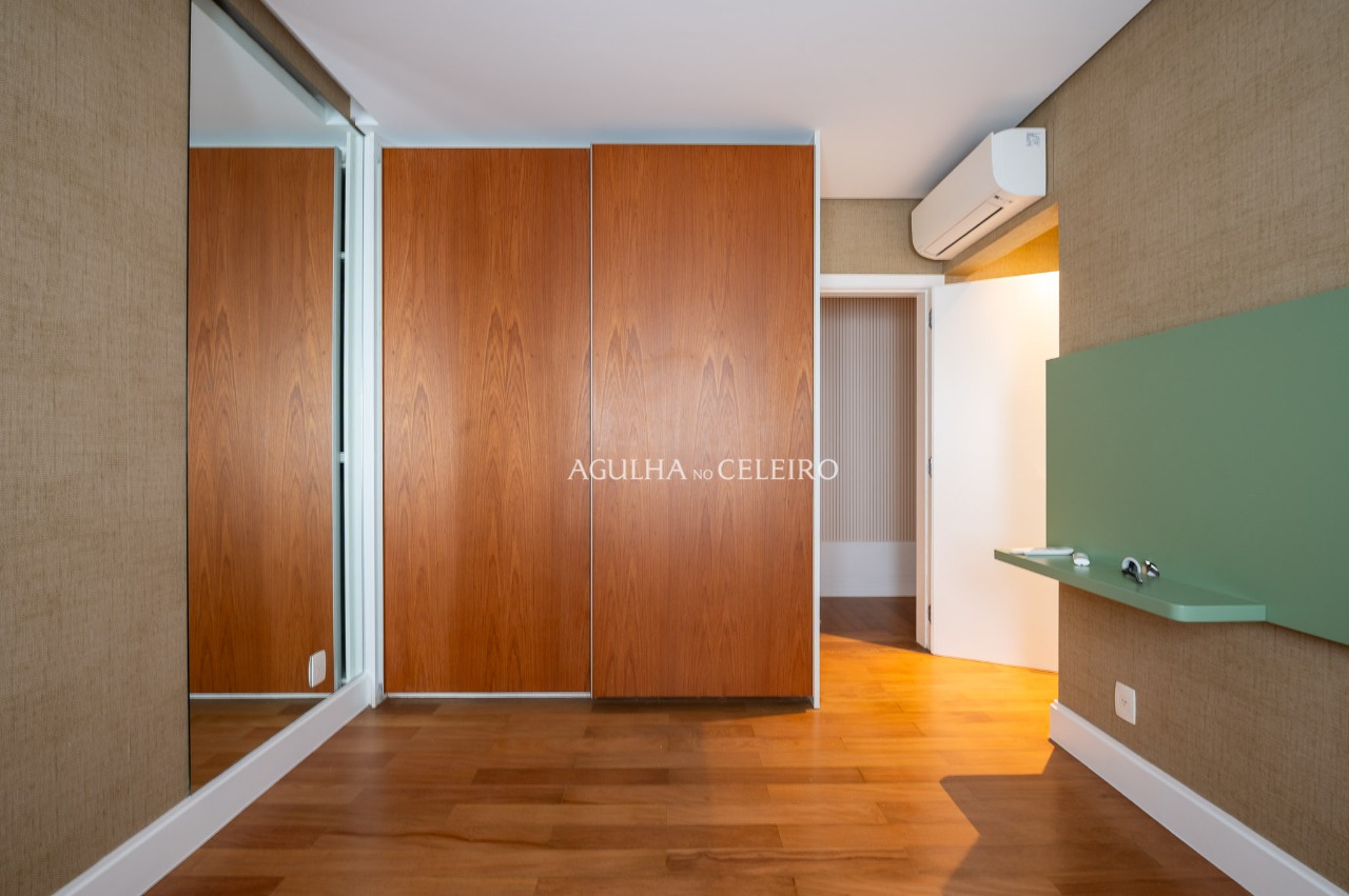 apartamento-sofisticado-amplo-e-com-muita-luz-natural-a-venda-na-vila-nova-conceicao-20268-9