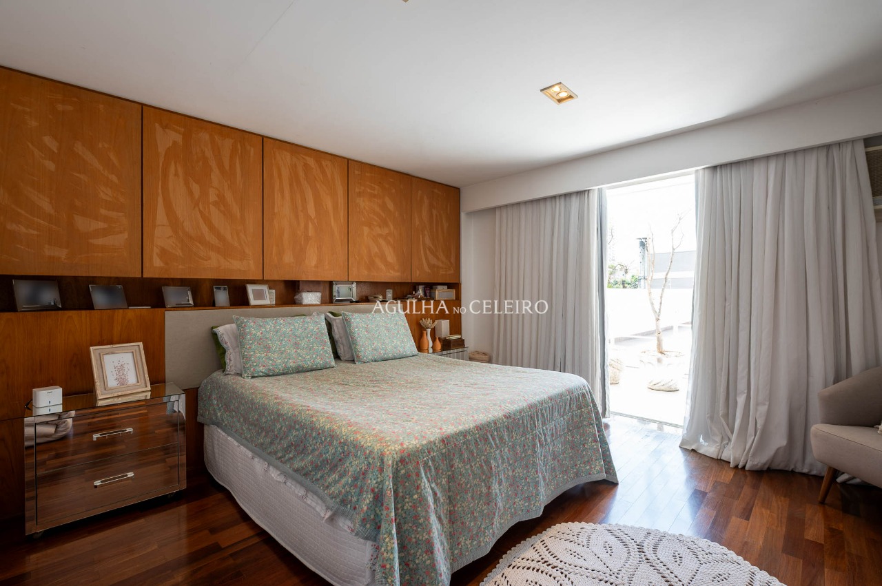 casa-moderna-pe-direito-alto-e-ambientes-espacosos-a-venda-no-campo-belo-20334-9