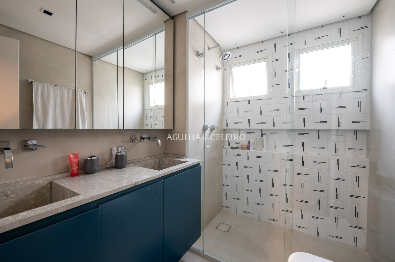 Apartamento Reformado no Miolo do Itaim Bibi – 20415