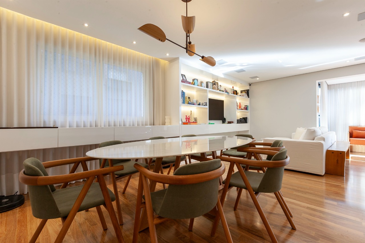 Apartamento reformado em localização privilegiada à venda no Brooklin. – 20520