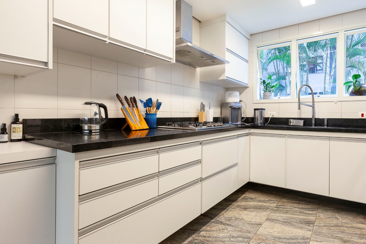 Apartamento reformado em localização privilegiada à venda no Brooklin. – 20520