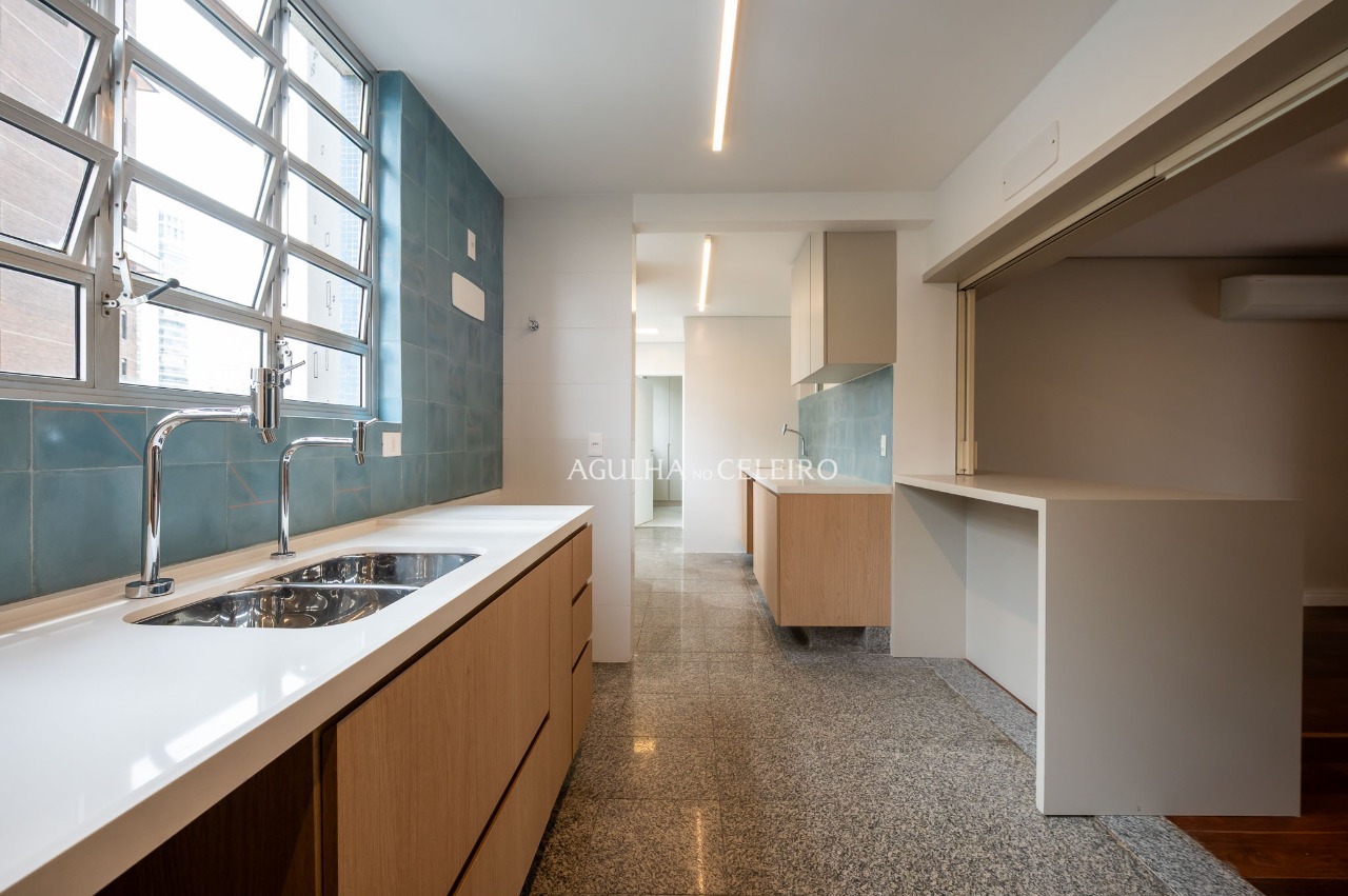 Apartamento recém reformado na frente do Parque do Povo. – 9068