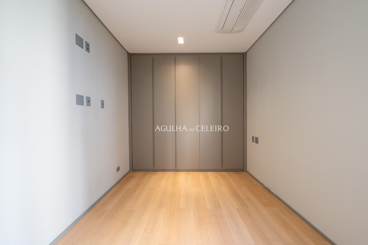 Apartamento moderno no Itaim Bibi, reformado e pronto para morar – 20363