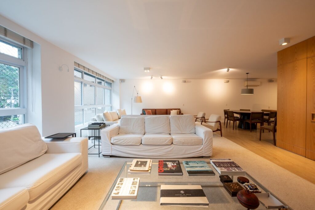 Apartamento elegante e espaçoso à venda no Jardim Europa – 20518