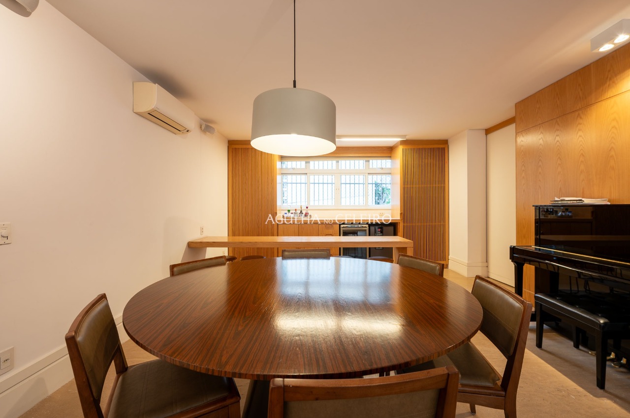 Apartamento elegante e espaçoso à venda no Jardim Europa – 20518