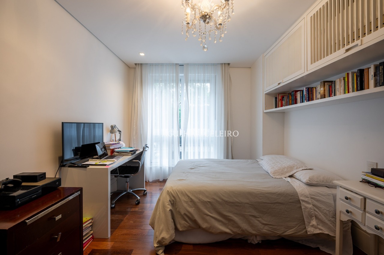 Apartamento elegante e espaçoso à venda no Jardim Europa – 20518