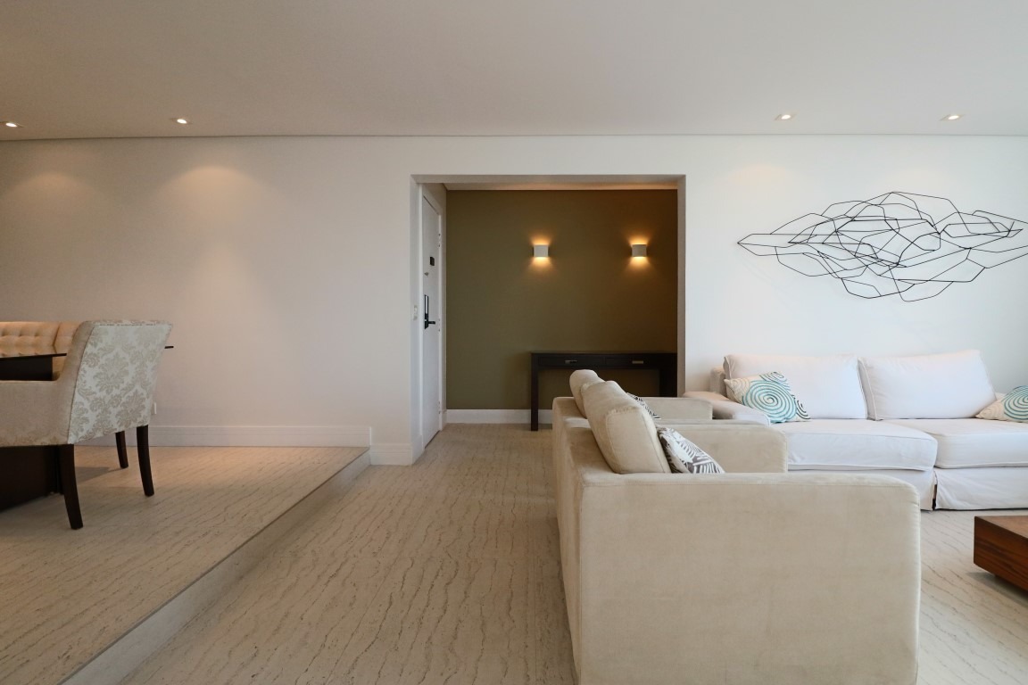 Apartamento mobiliado para locação, com vista privilegiada. – 20555