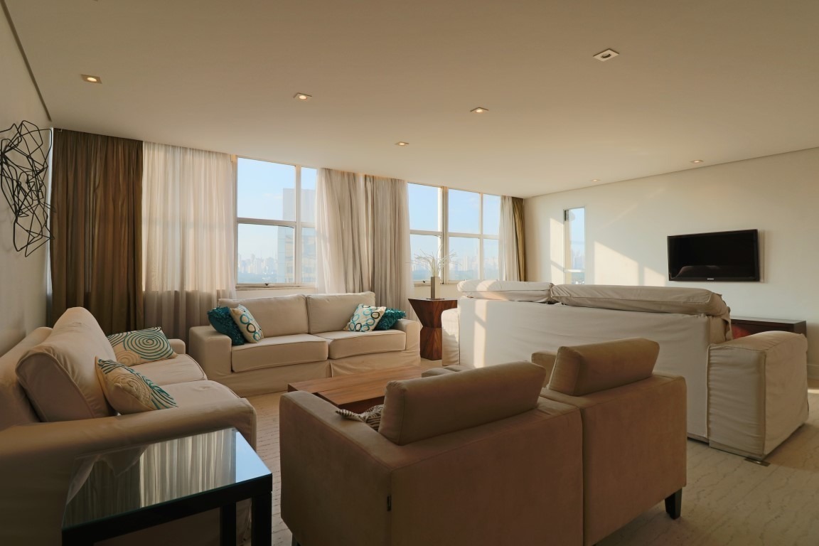 Apartamento mobiliado para locação, com vista privilegiada. – 20555