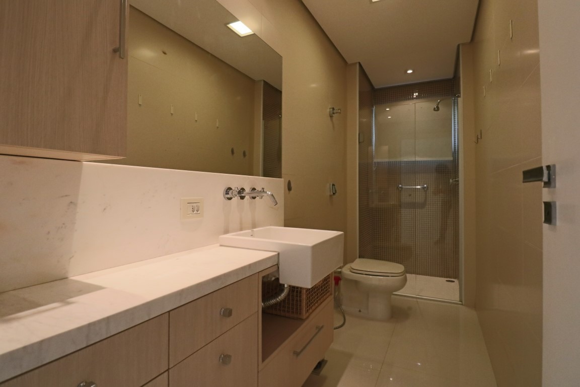 Apartamento mobiliado para locação, com vista privilegiada. – 20555