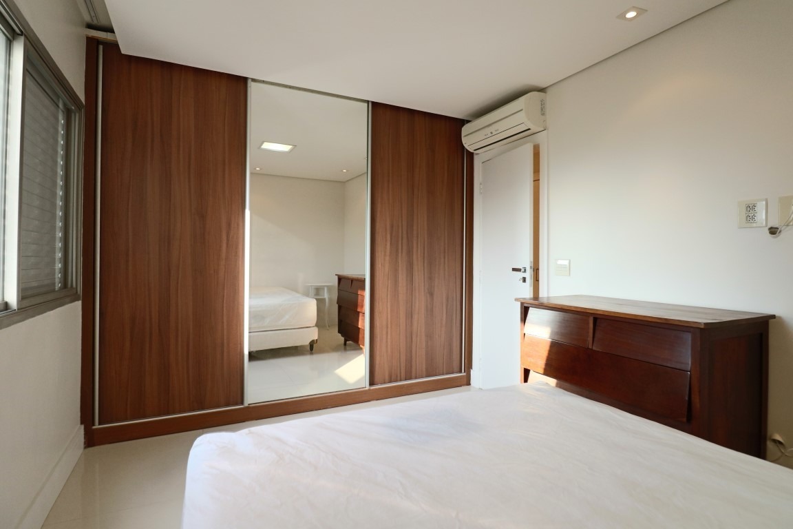 Apartamento mobiliado para locação, com vista privilegiada. – 20555