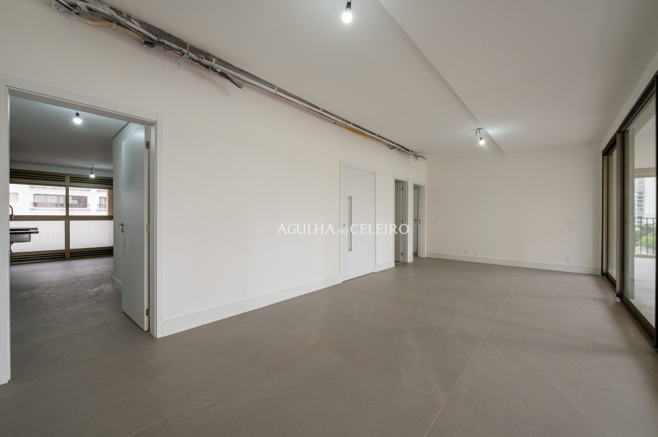 Apartamento Sofisticado na Melhor Rua da Vila Nova Conceicao – 20573