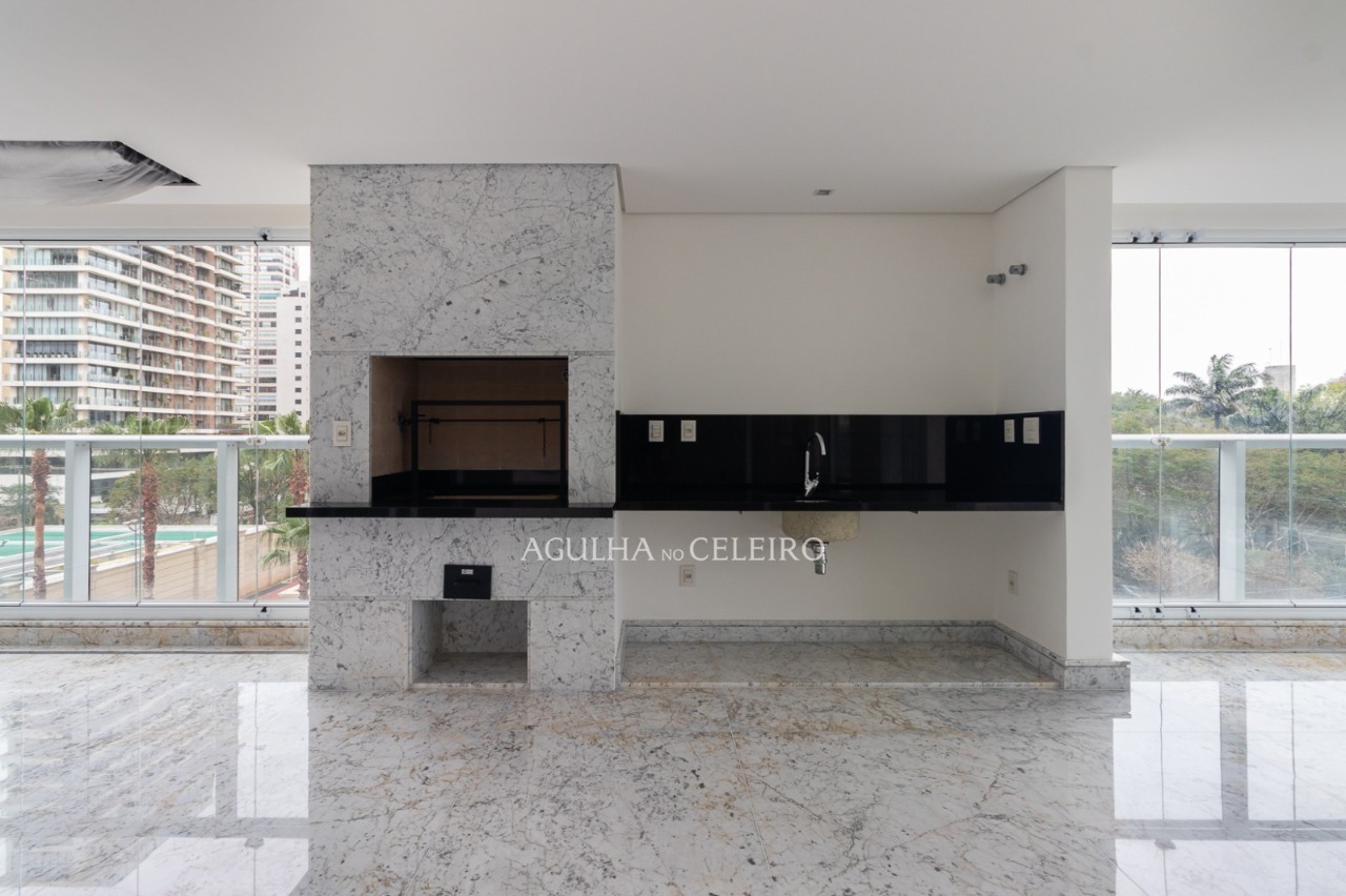 Apartamento amplo com vista para o Ibirapuera à venda no Paraiso – 20620