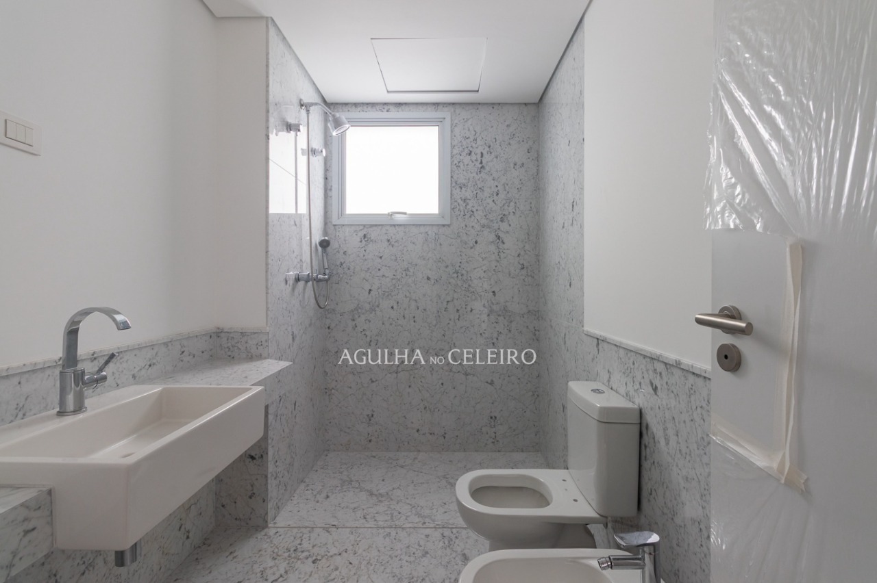 Apartamento amplo com vista para o Ibirapuera à venda no Paraiso – 20620