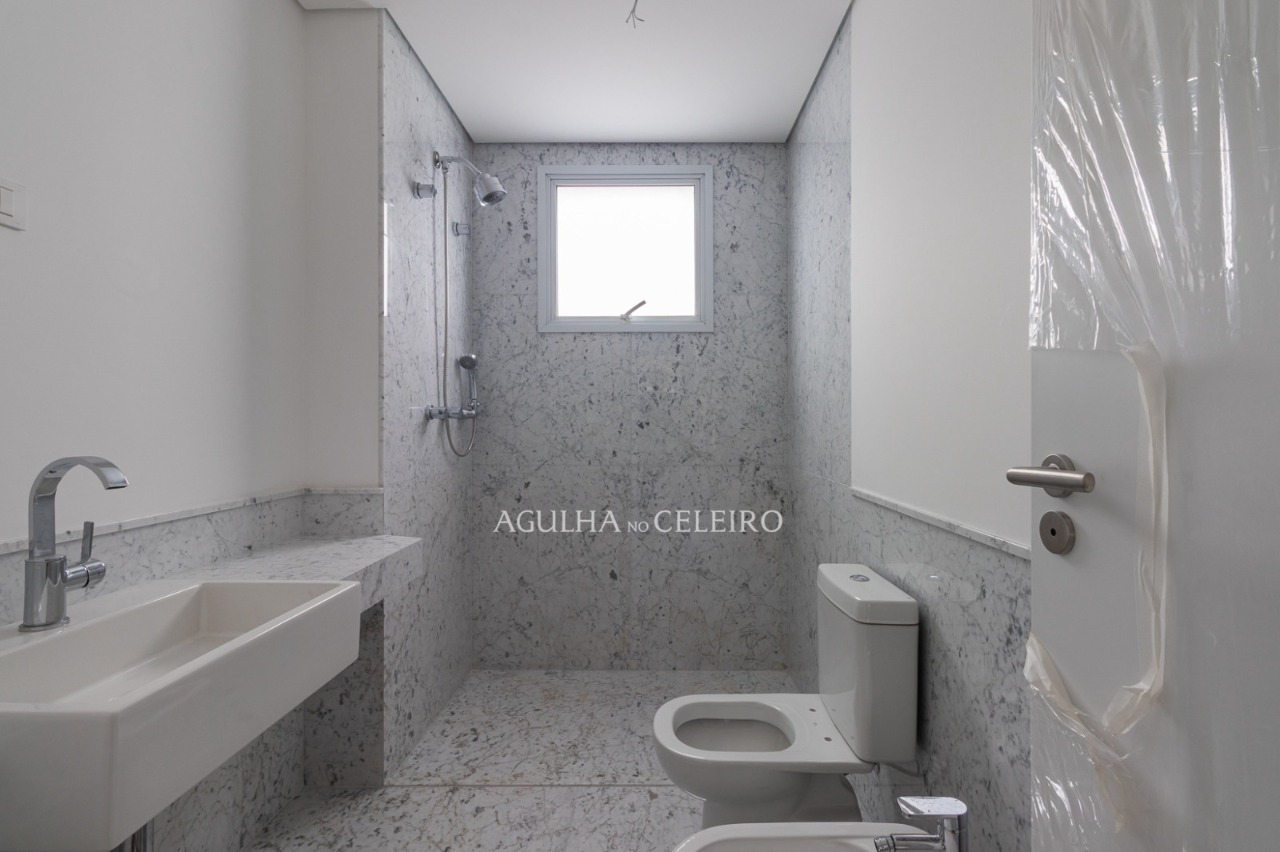 Apartamento amplo com vista para o Ibirapuera à venda no Paraiso – 20620