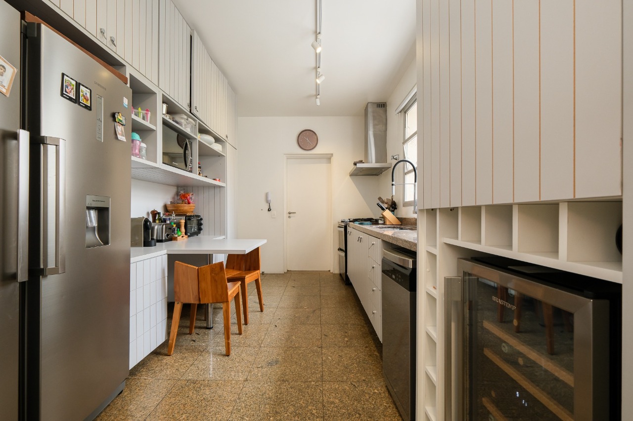 Apartamento à venda colocado no Ibirapuera. – 20638