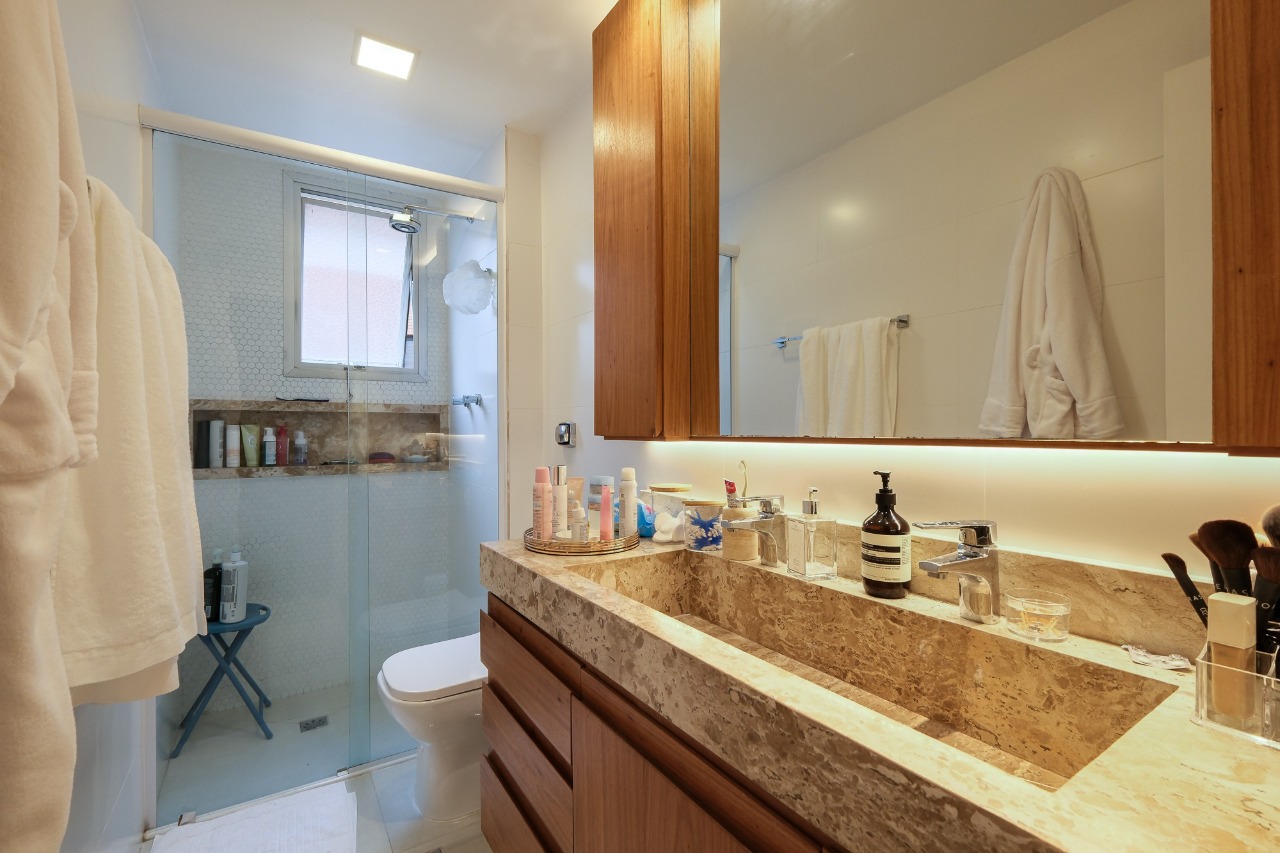 Apartamento à venda colocado no Ibirapuera. – 20638