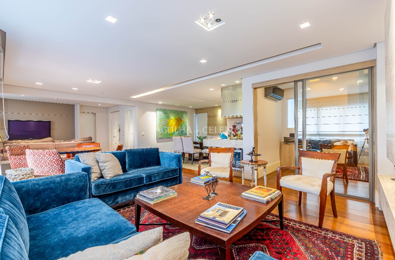 Apartamento reformado à venda no Itaim Bibi. – 20760