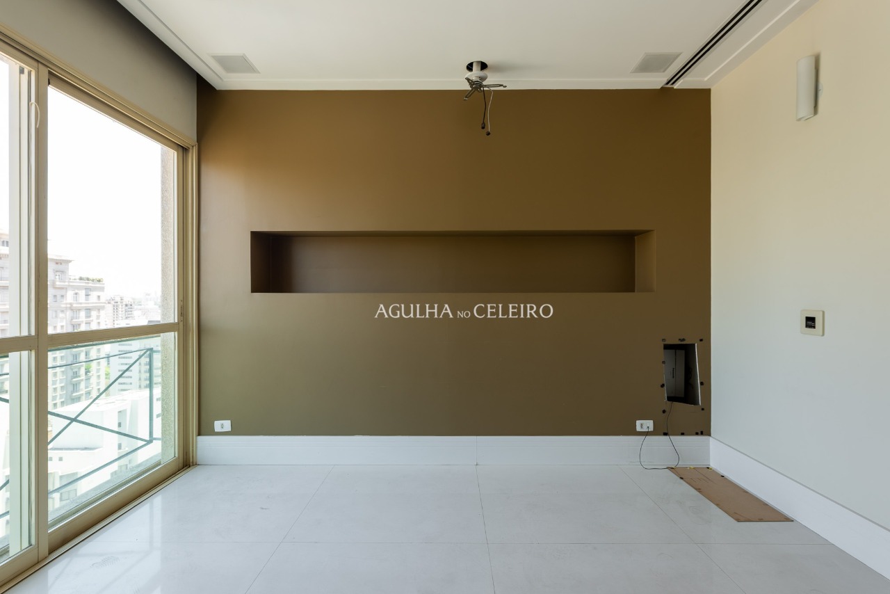 Apartamento espetacular no Jardim Paulistano com quadra de tênis. – 20761