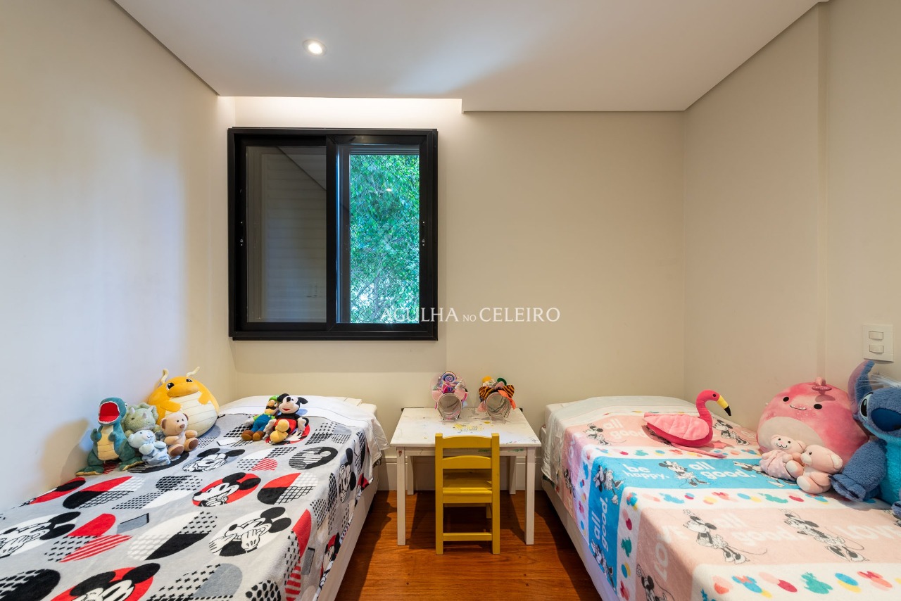 Apartamento completo à venda em Moema. – 20778