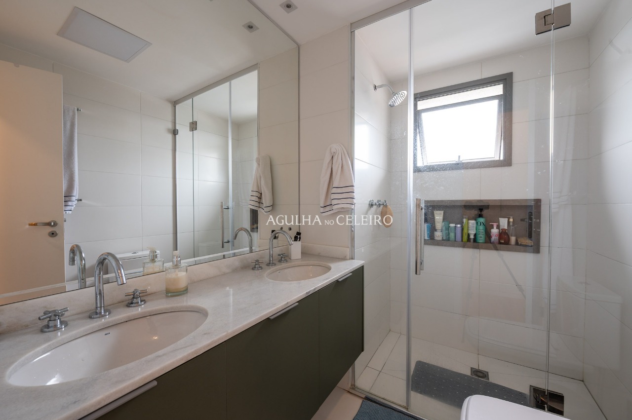 Apartamento reformado com vista incrível no Brooklin – 20805