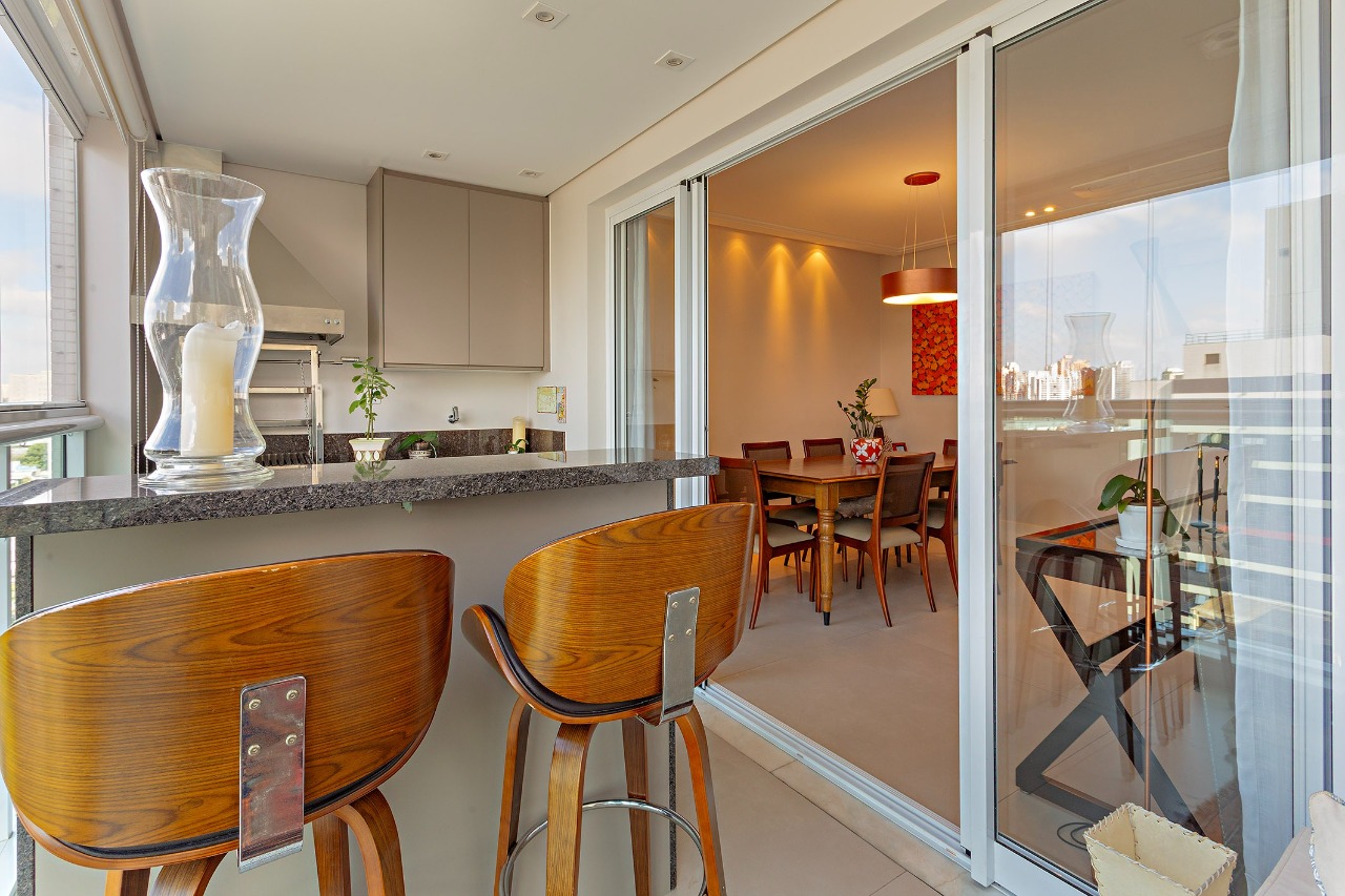 Apartamento com terraço gourmet e vista aberta em andar alto – 20843