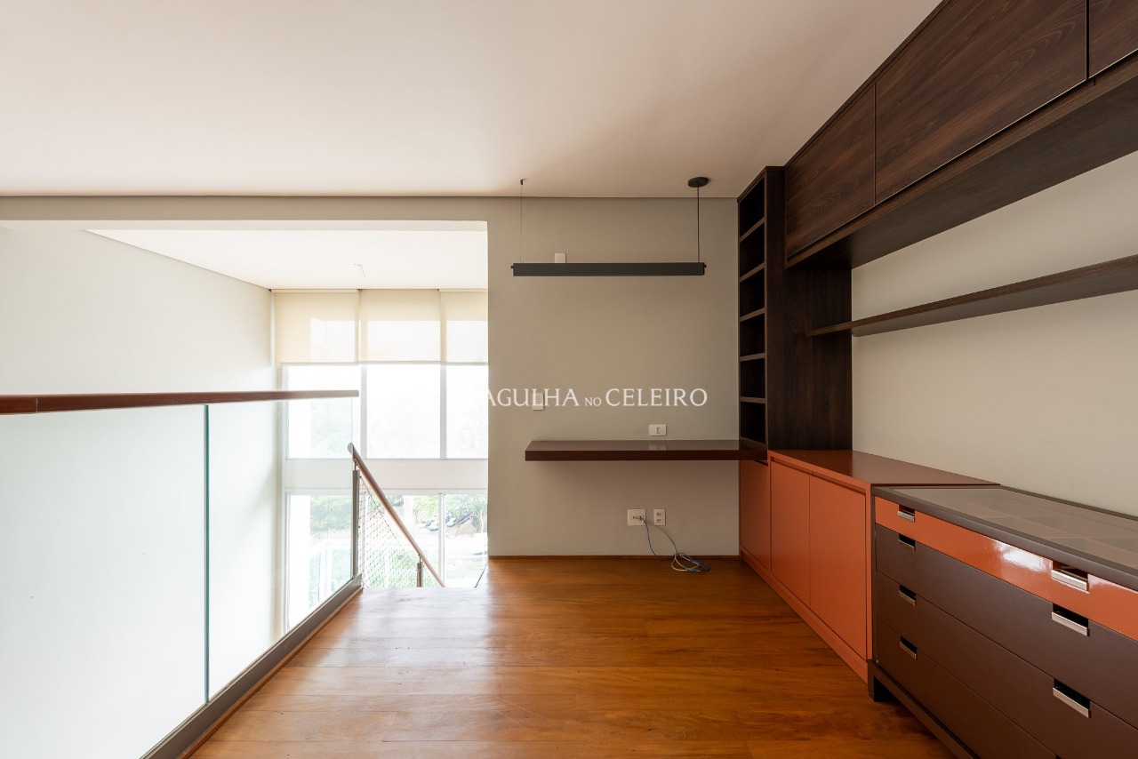 No edifício ícone do bairro, um refúgio impecável de alma cosmopolita – 9065