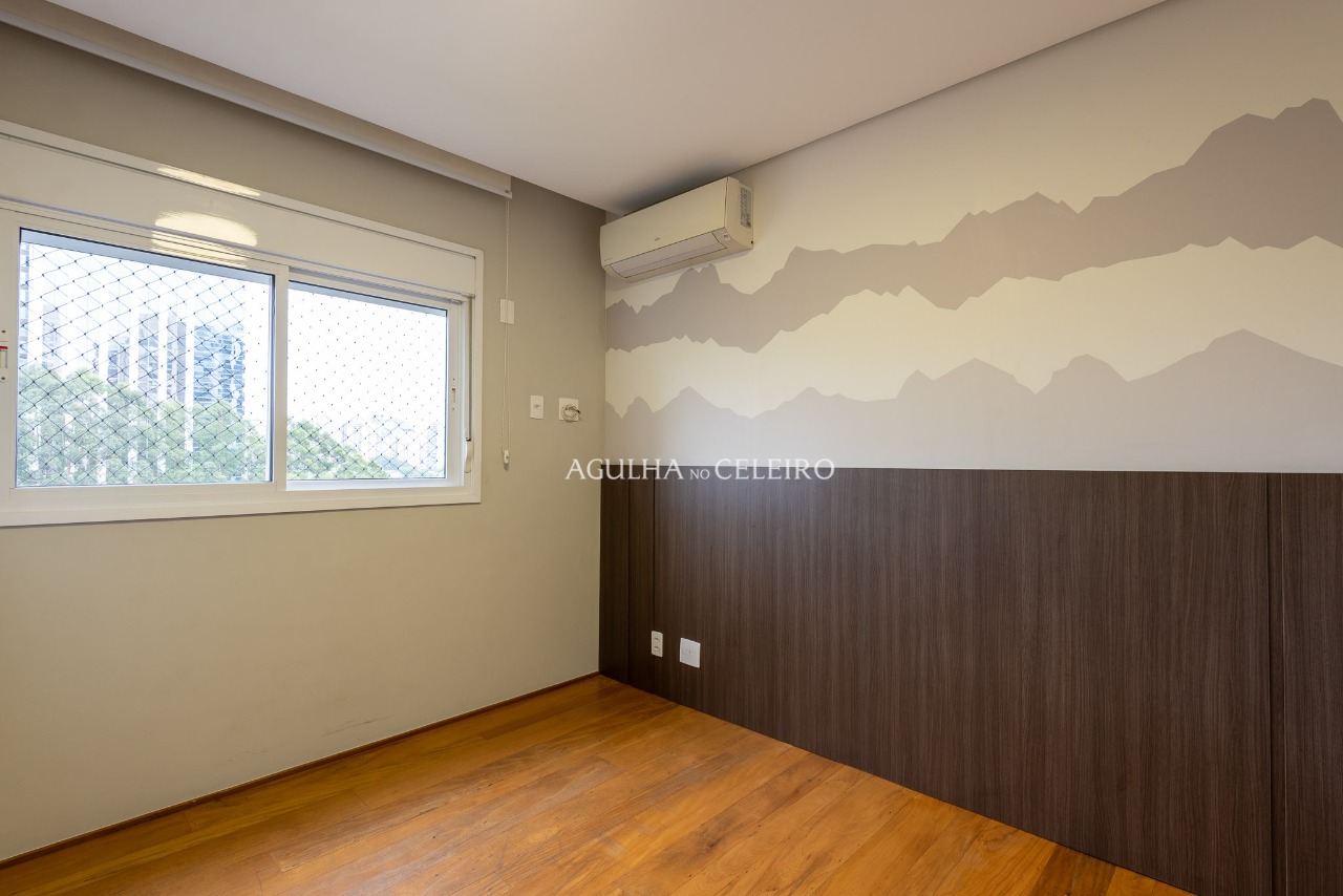 No edifício ícone do bairro, um refúgio impecável de alma cosmopolita – 9065