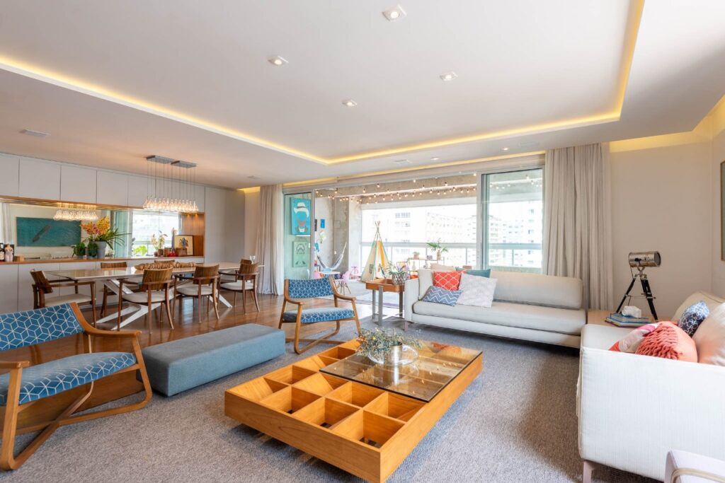 Apartamento com reforma cool e janelões piso teto. – AP2861